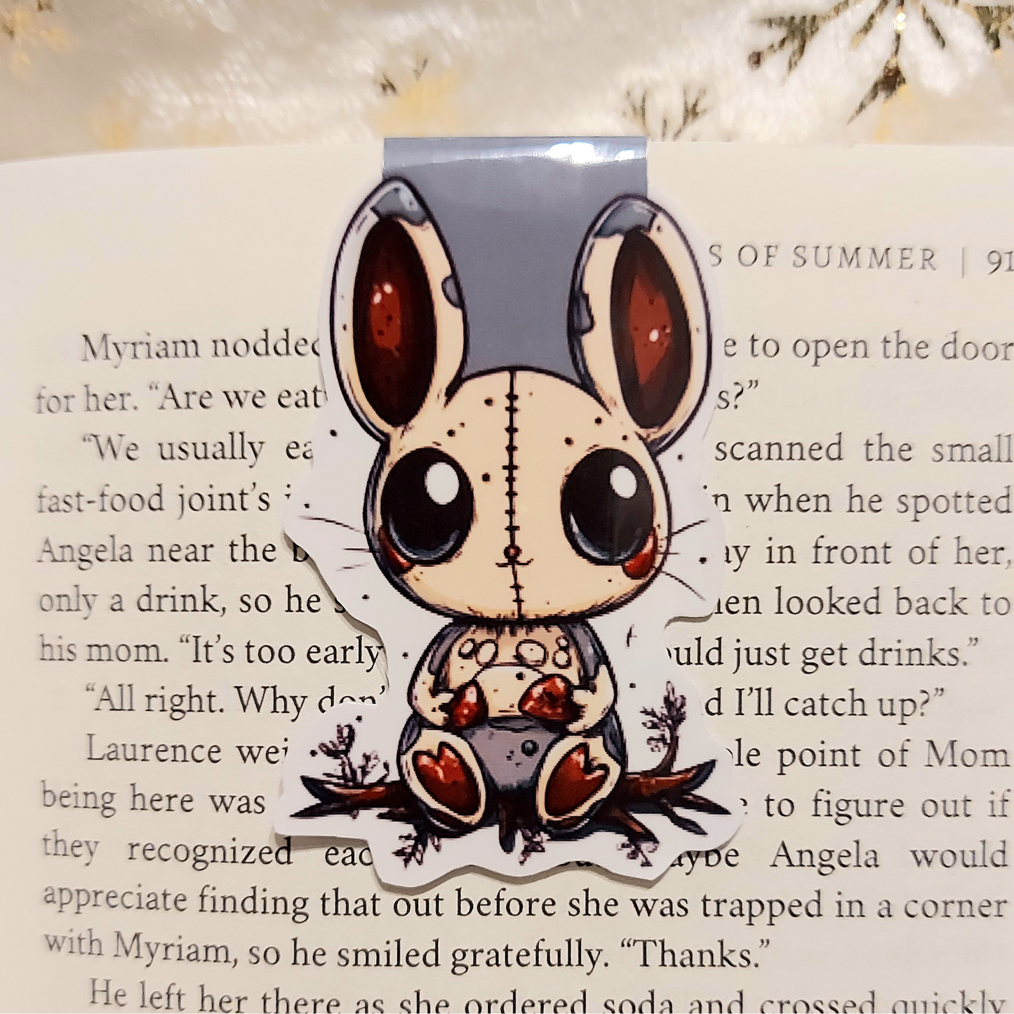 Holiday bunnies magnetic bookmarks