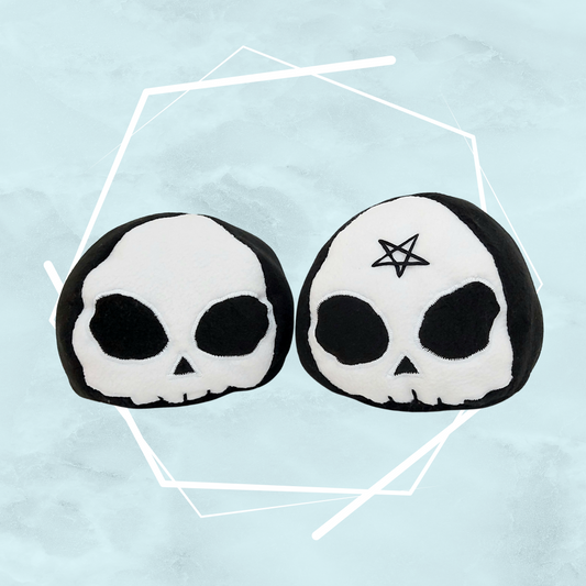 Small skull plushies